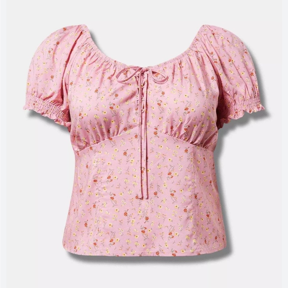 Torrid Pink Puff Sleeve Tie Front Blouse. EUC. Size 3X